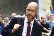 24年英超夏窗回顾：先截拜仁再截皇马！全新曼联呼之欲出，拉爵首个转会窗干得漂亮